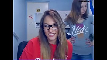 amazingbluesky and GorgeousAmber 2017-03-17 flash  Cam Whores - The Best Cam Whores on the Net